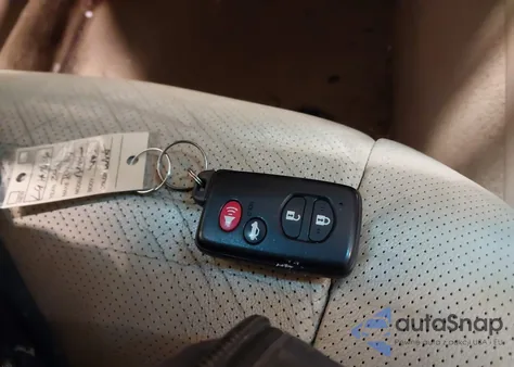 2011 Toyota Avalon Limited z USA, uszkodzony, nr VIN 4T1BK3DBXBU431517